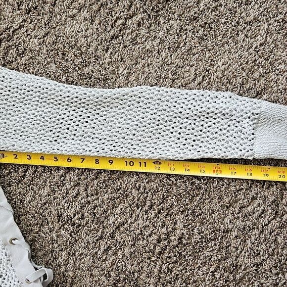 Curio's Vintage Women's White Sweater - Picture 11 of 13